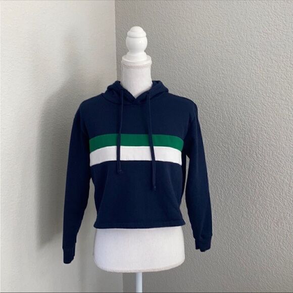 Forever 21 Crop Pull Over Hoodie Sweater - Picture 2 of 8